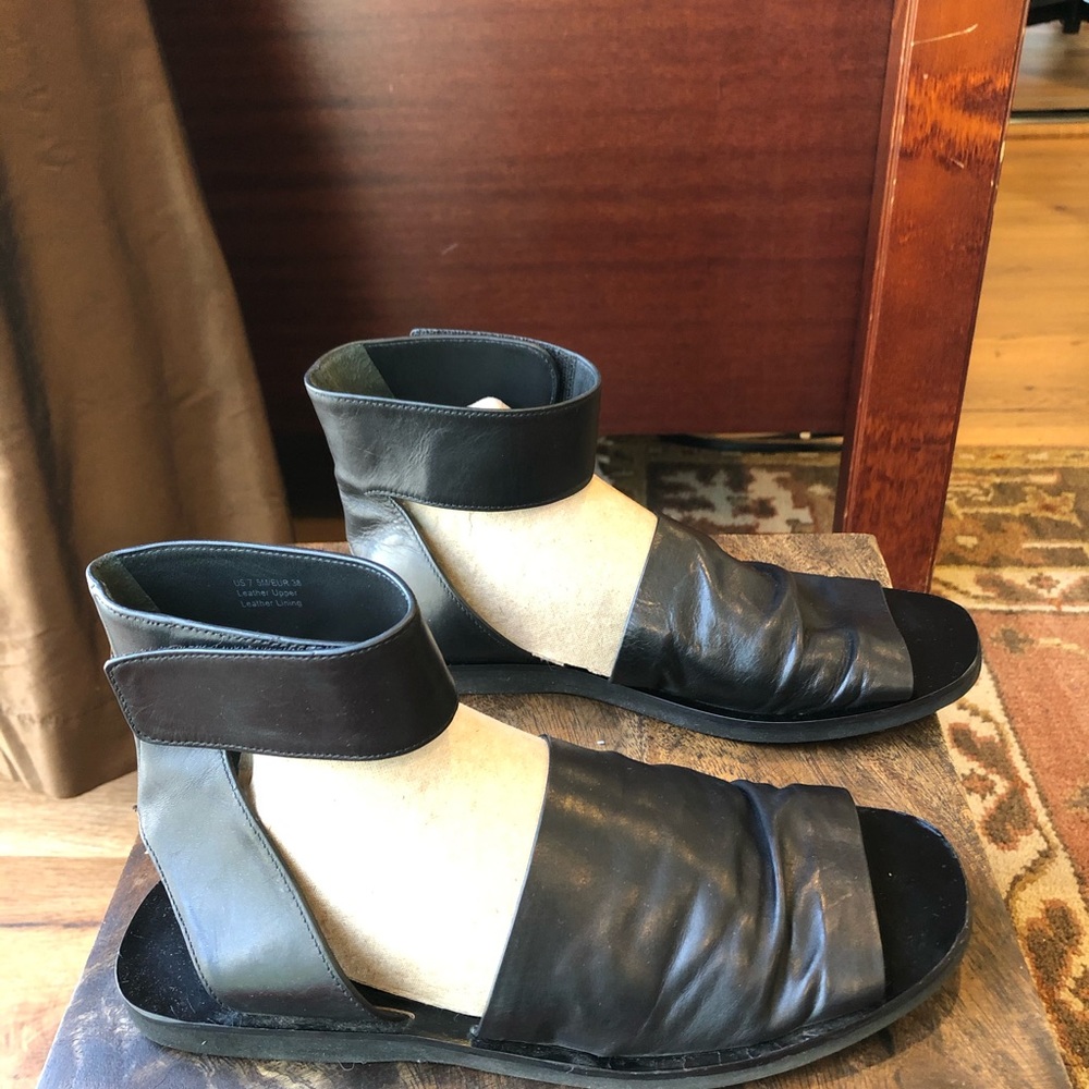 Black Vince Sandals